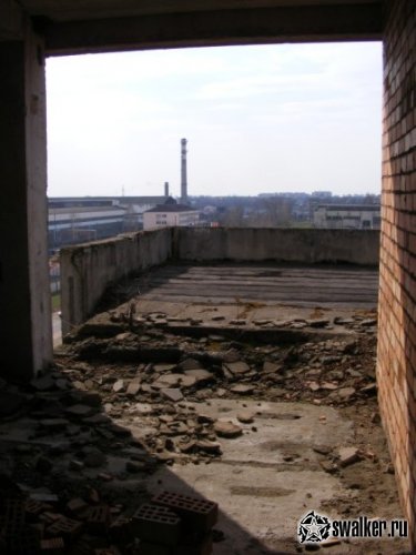 Недостроенные корпуса завода Недостроенные корпуса завода