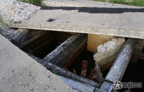 Заброшенная шахта, посёлок Плотина