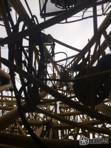 Кладбище кранов, Киевская область