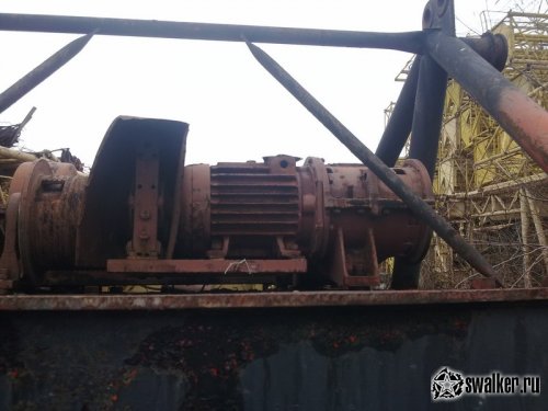 Кладбище кранов, Киевская область