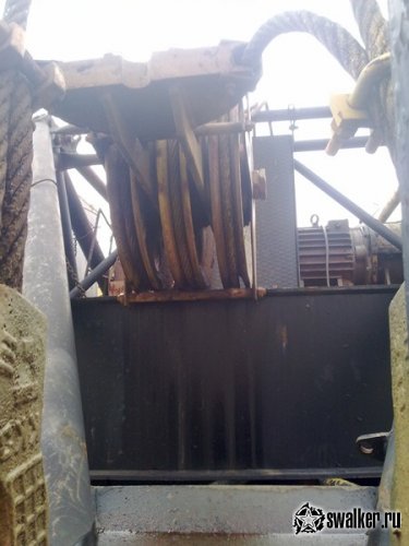 Кладбище кранов, Киевская область