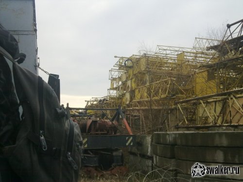 Кладбище кранов, Киевская область