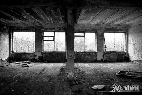 Заброшенный корпус части ВМФ