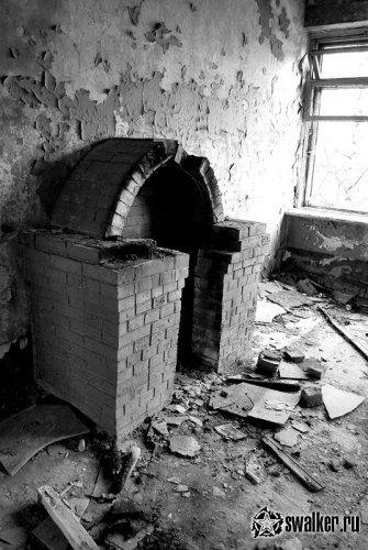 Заброшенный корпус части ВМФ