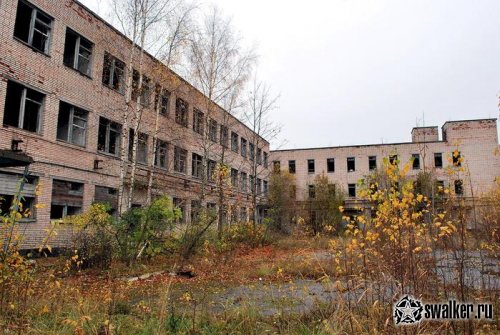 Заброшенный корпус части ВМФ