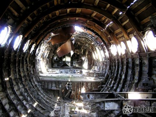 Заброшенный самолет в Абхазии Заброшенный самолет в Абхазии