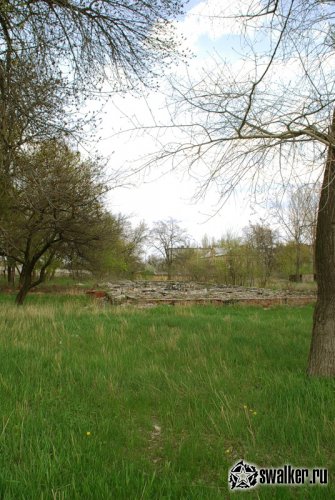 Заброшенная военная часть, Украина