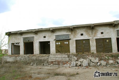 Заброшенная военная часть, Украина