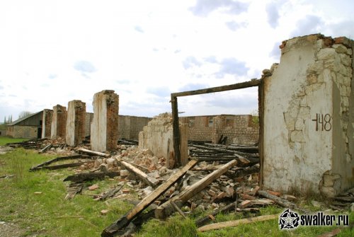 Заброшенная военная часть, Украина