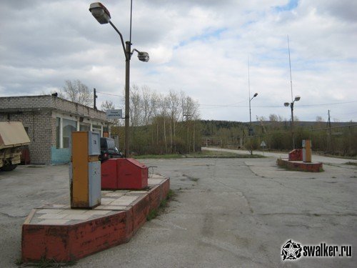 Заводская бензоколонка советских времен, Свердловская область Заводская бензоколонка советских времен, Свердловская область