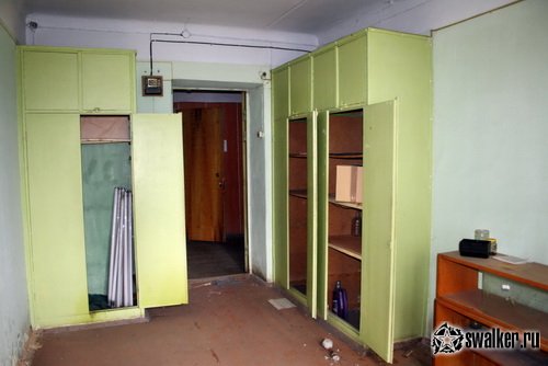 Заброшенное заводоуправление, Свердловская область