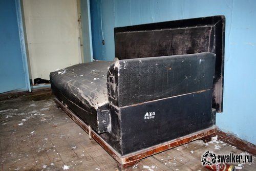 Заброшенное заводоуправление, Свердловская область