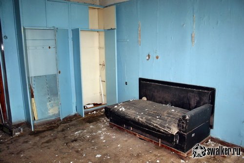 Заброшенное заводоуправление, Свердловская область