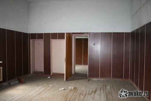 Заброшенное заводоуправление, Свердловская область