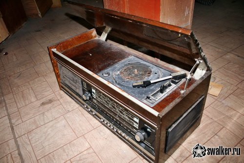 Заброшенное заводоуправление, Свердловская область