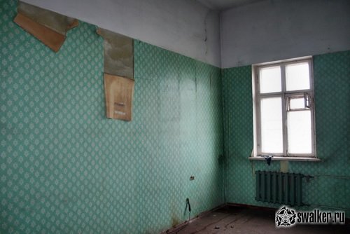 Заброшенное заводоуправление, Свердловская область