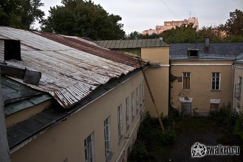 Заброшенный больничнй корпус, Москва