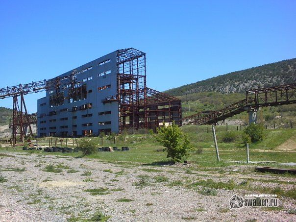 Заброшенный карьер