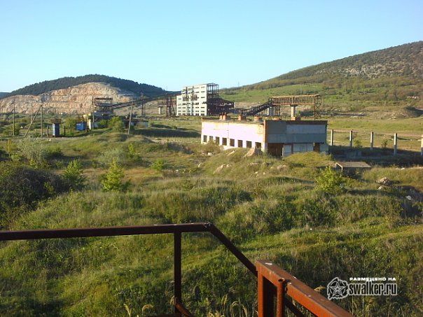 Заброшенный карьер