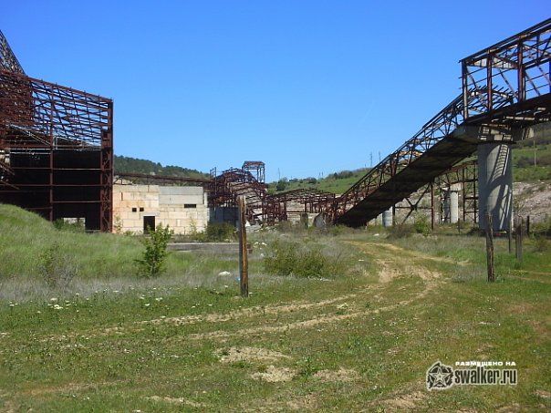 Заброшенный карьер