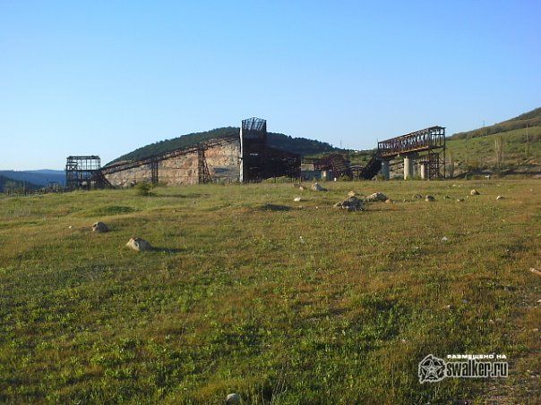 Заброшенный карьер