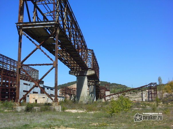 Заброшенный карьер