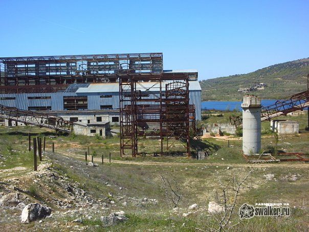 Заброшенный карьер