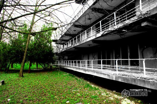 Лагерь возле Молодой Гвардии Лагерь возле Молодой Гвардии