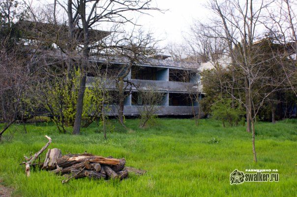 Лагерь возле Молодой Гвардии Лагерь возле Молодой Гвардии