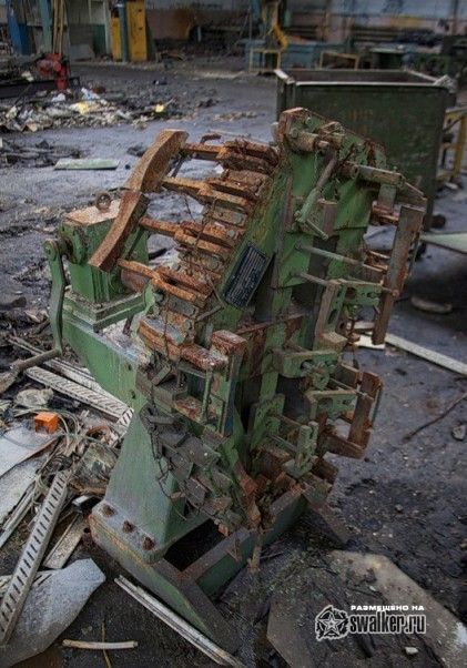 Заброшенный цех механической обработки, Москва