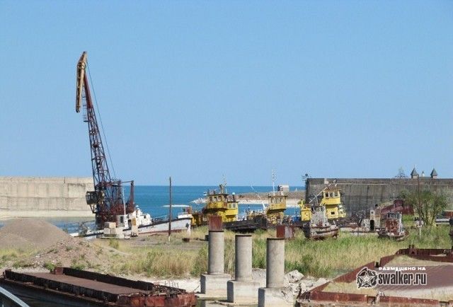 Заброшенная часть Капчагайского речного порта, Алматинская область, Казахстан