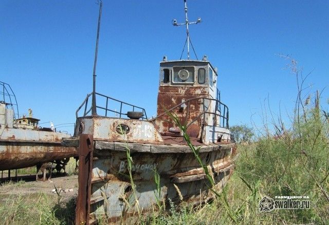 Заброшенная часть Капчагайского речного порта, Алматинская область, Казахстан