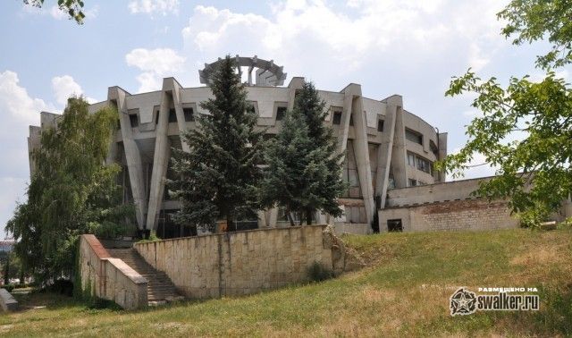 Кишинёвский цирк, Кишинев, Молдавия Кишинёвский цирк, Кишинев, Молдавия