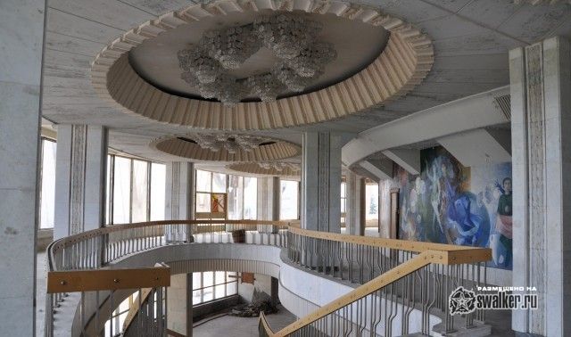 Кишинёвский цирк, Кишинев, Молдавия Кишинёвский цирк, Кишинев, Молдавия