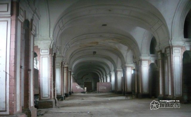 Конюшенный двор, Санкт Петербург Конюшенный двор, Санкт Петербург