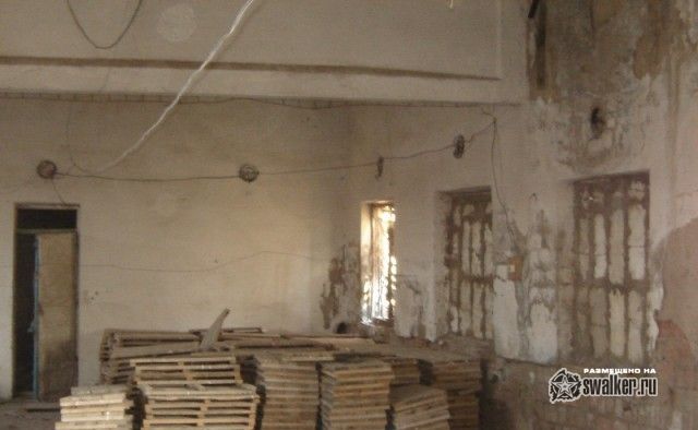 Заброшенные цеха и склады автобазы, Алматинская область, Казахстан Заброшенные цеха и склады автобазы, Алматинская область, Казахстан