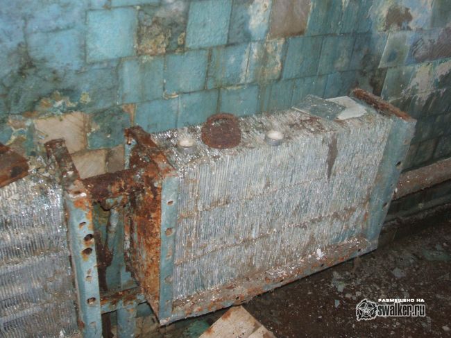 Заброшенное бомбоубежище, Южно-Сахалинск Заброшенное бомбоубежище, Южно-Сахалинск