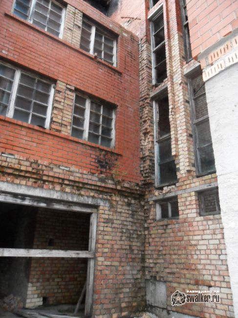 Недостроенная гостиница DALBES LICIS, Далбе, Латвия