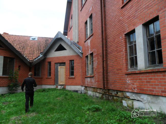 Недостроенная гостиница DALBES LICIS, Далбе, Латвия