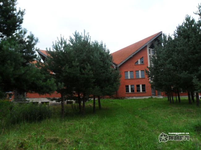 Недостроенная гостиница DALBES LICIS, Далбе, Латвия