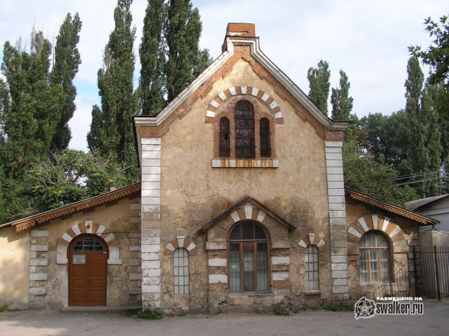 Заброшенная водонапорная башня  Заброшенная водонапорная башня