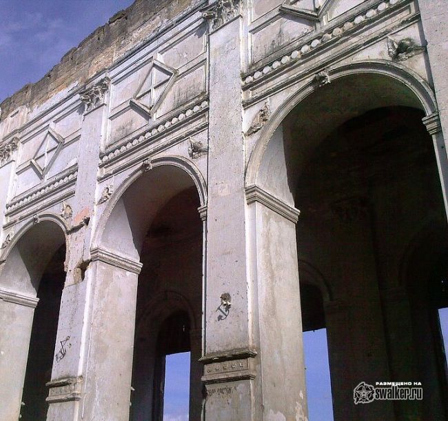 Кирха села Камянка