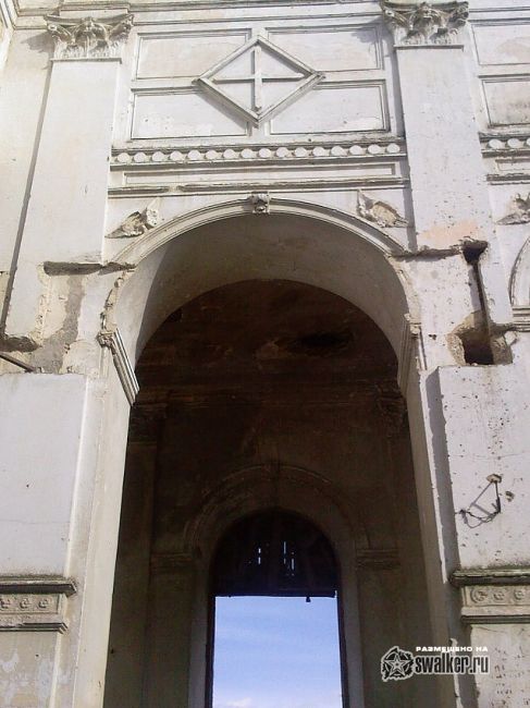 Кирха села Камянка