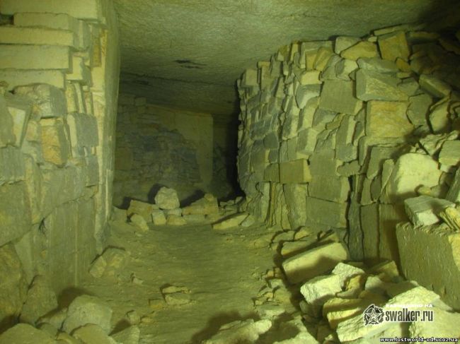 Шахта Комунна