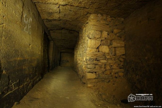 Шахта Аркадия Плаза