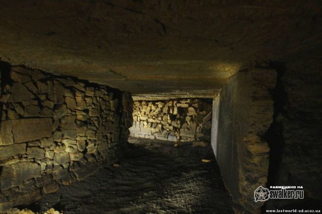 Шахта Аркадия Плаза