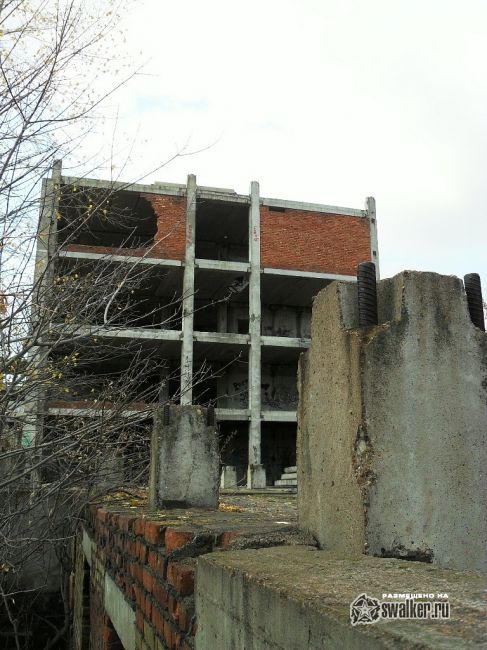 Недостроенная больница Недостроенная больница