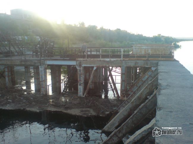 Заброшенный причал, Волгоградская область Заброшенный причал, Волгоградская область