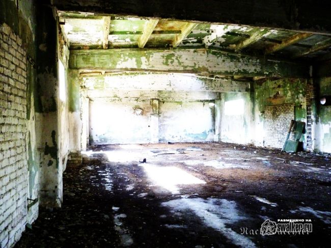 Заброшенный причал, Волгоградская область Заброшенный причал, Волгоградская область