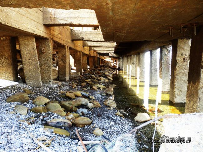 Заброшенный причал, Волгоградская область Заброшенный причал, Волгоградская область